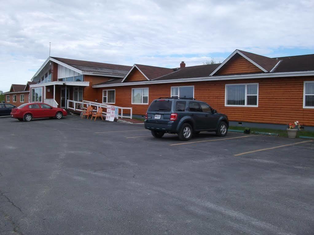 Silverwood Inn Hotel Bay Roberts Экстерьер фото